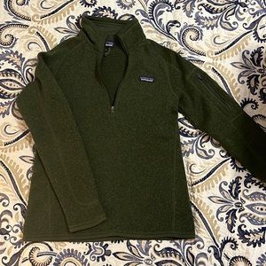 Green Patagonia Quarter zip